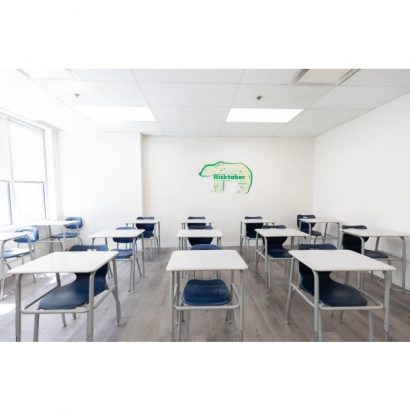 VanWest_Vancouver_Class_2 _1_.jpg